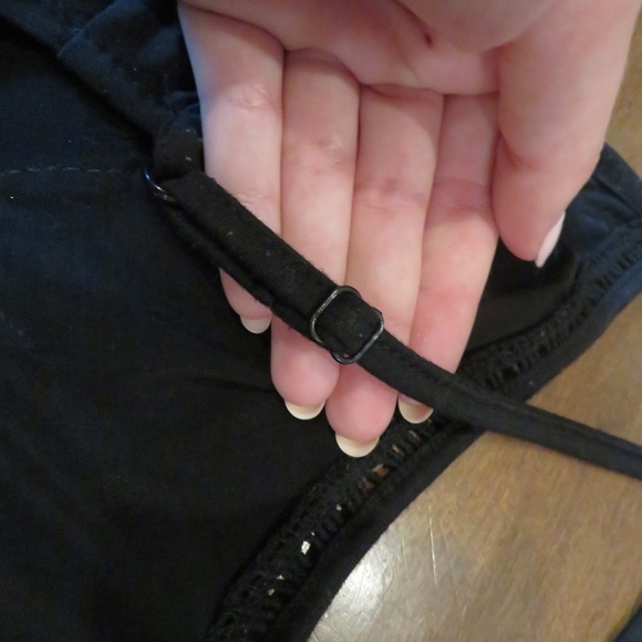 SUPER TRENDY EMBROIDERED BODY SUIT FROM LF!! - Picture 4 of 4